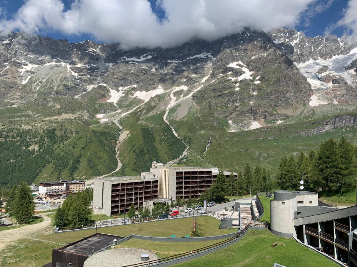 Cervinia Ski In Ski Out - Spacious Apartment Breuil-Cervinia Luaran gambar